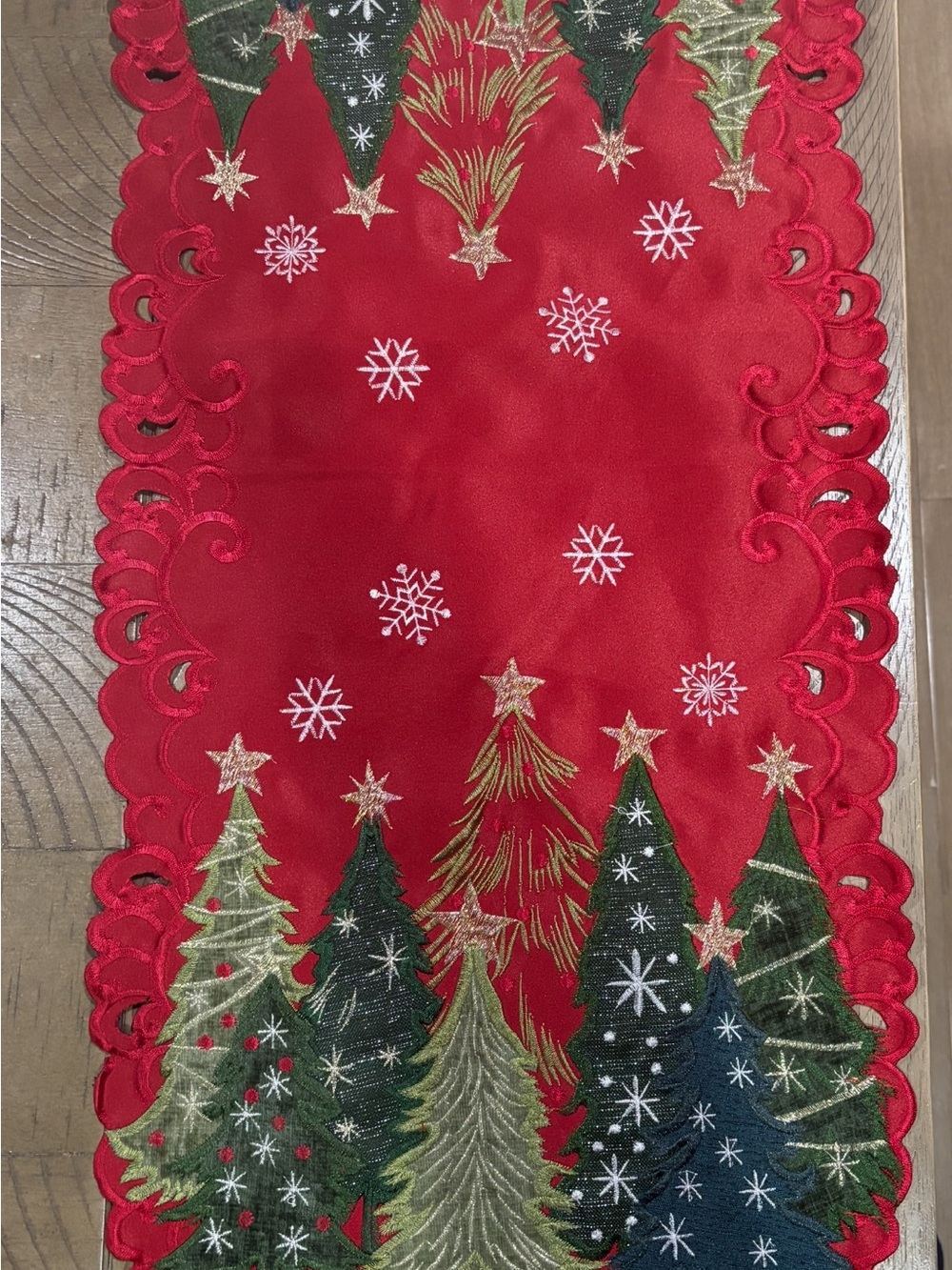 Festive Red Christmas Tree Runner - Holiday Home Decor